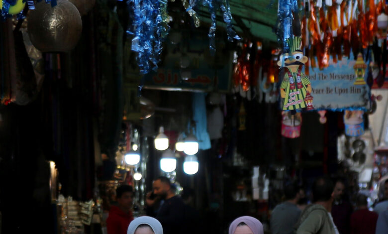 منطقة الحسين في نهار رمضان 